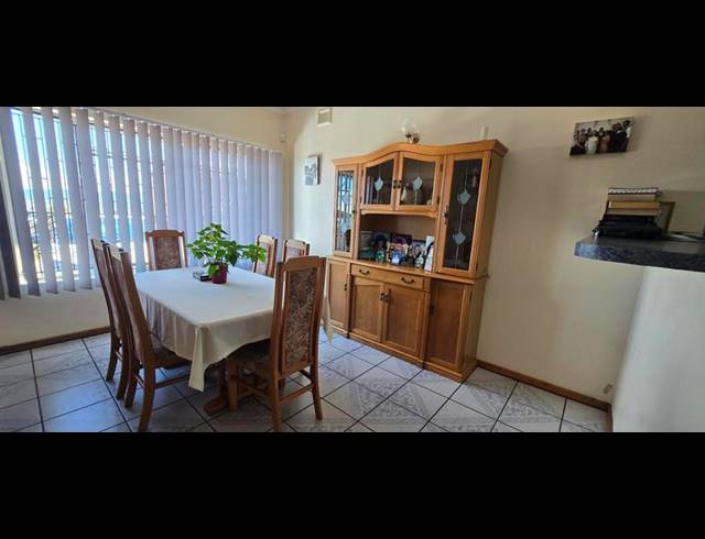 4 BEDROOM HOUSE FOR SALE IN NORTHDALE